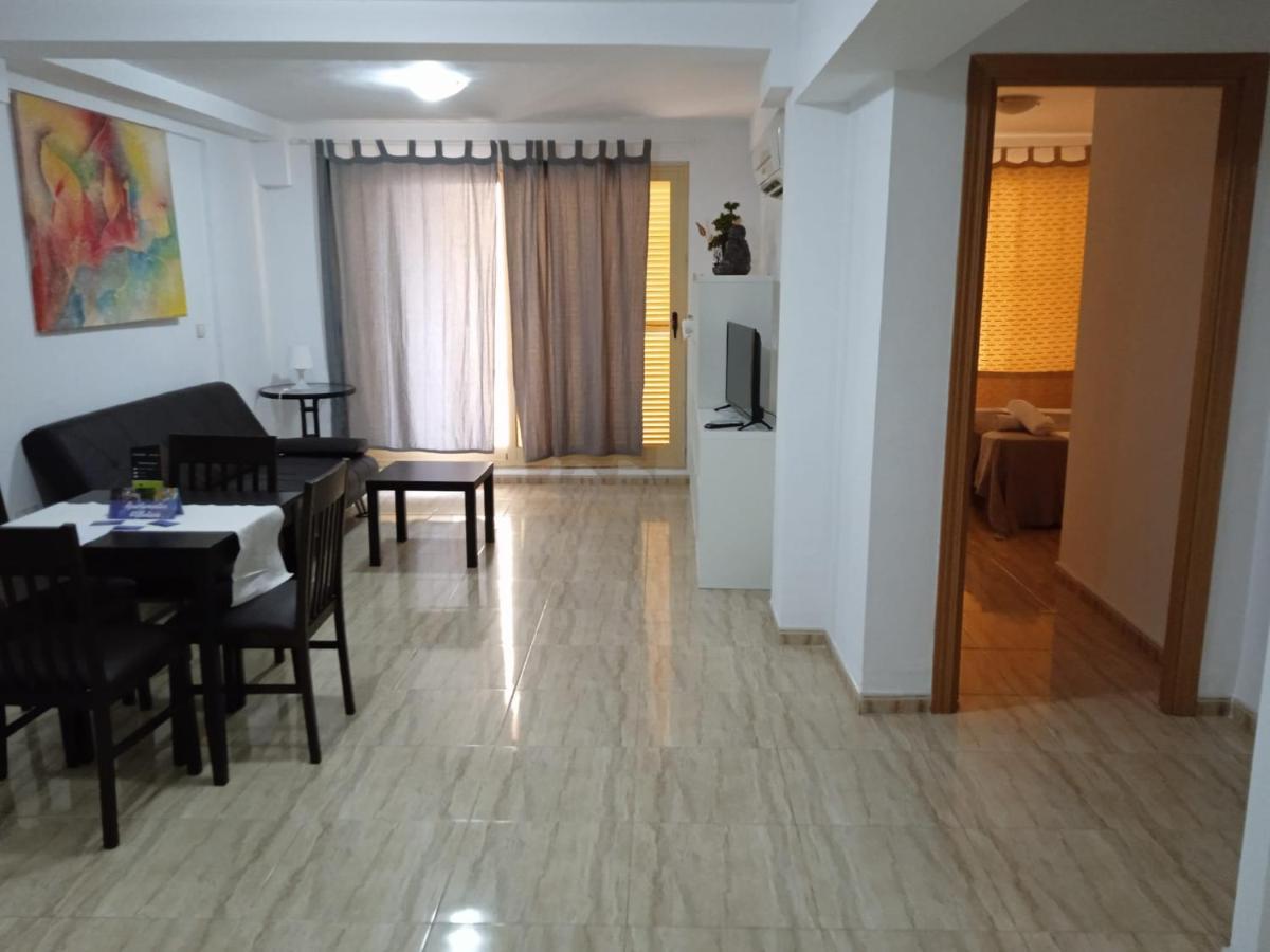 Puerta Del Sol Trm Only Adults Aparts Torremolinos Luaran gambar