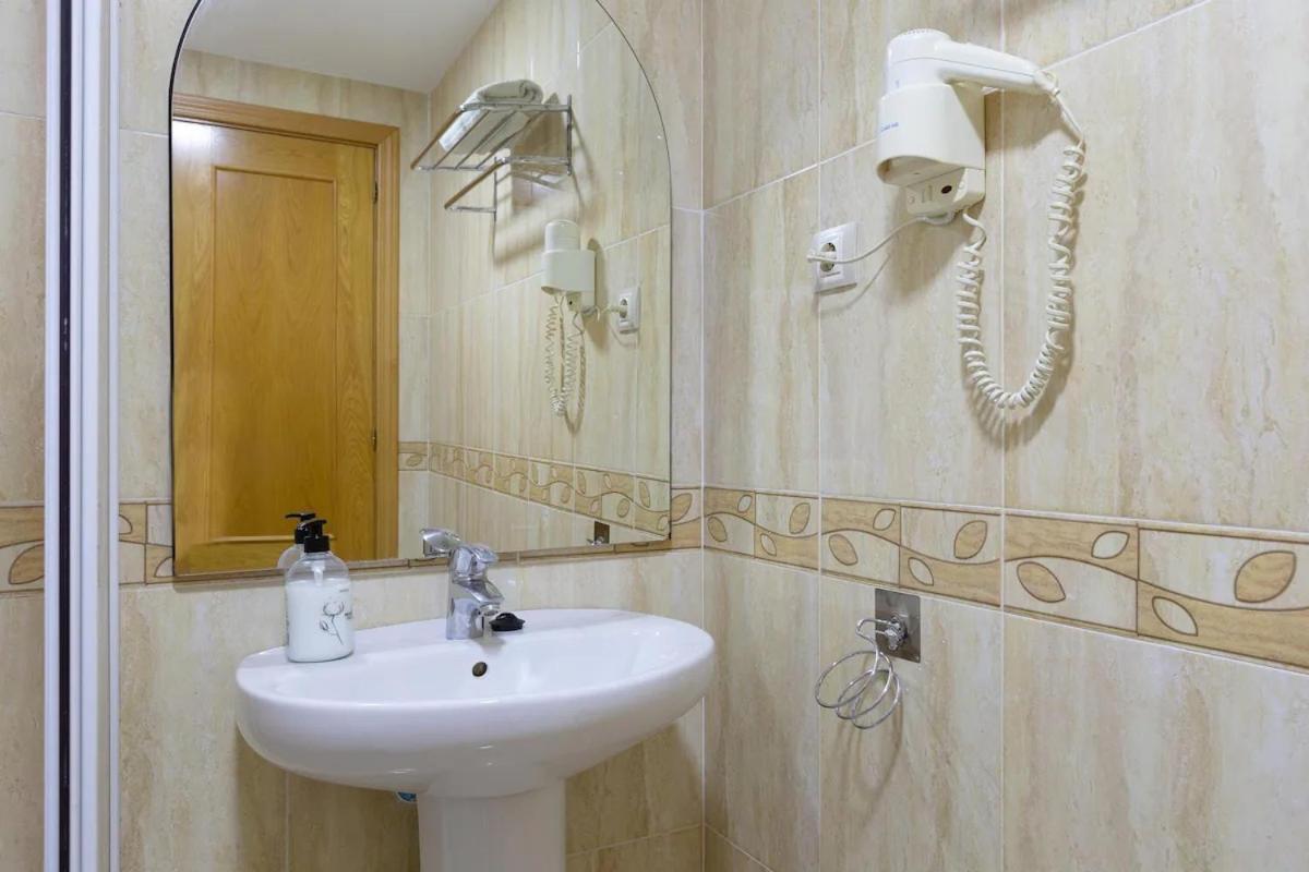 Puerta Del Sol Trm Only Adults Aparts Torremolinos Luaran gambar